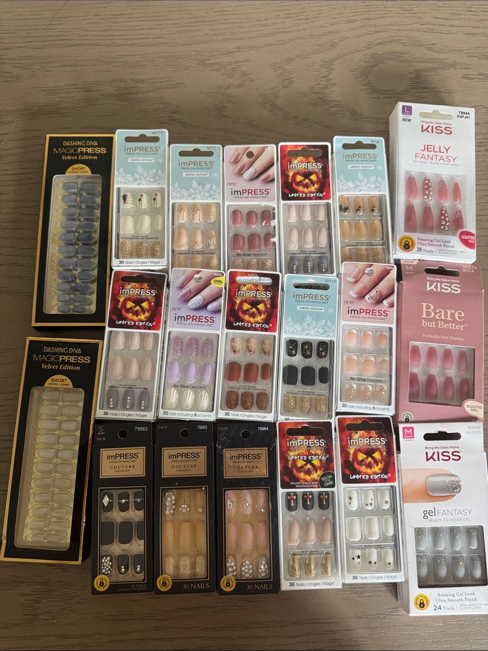 Big Lot of Assorted Press-On Nail Lot impress dashing diva kiss